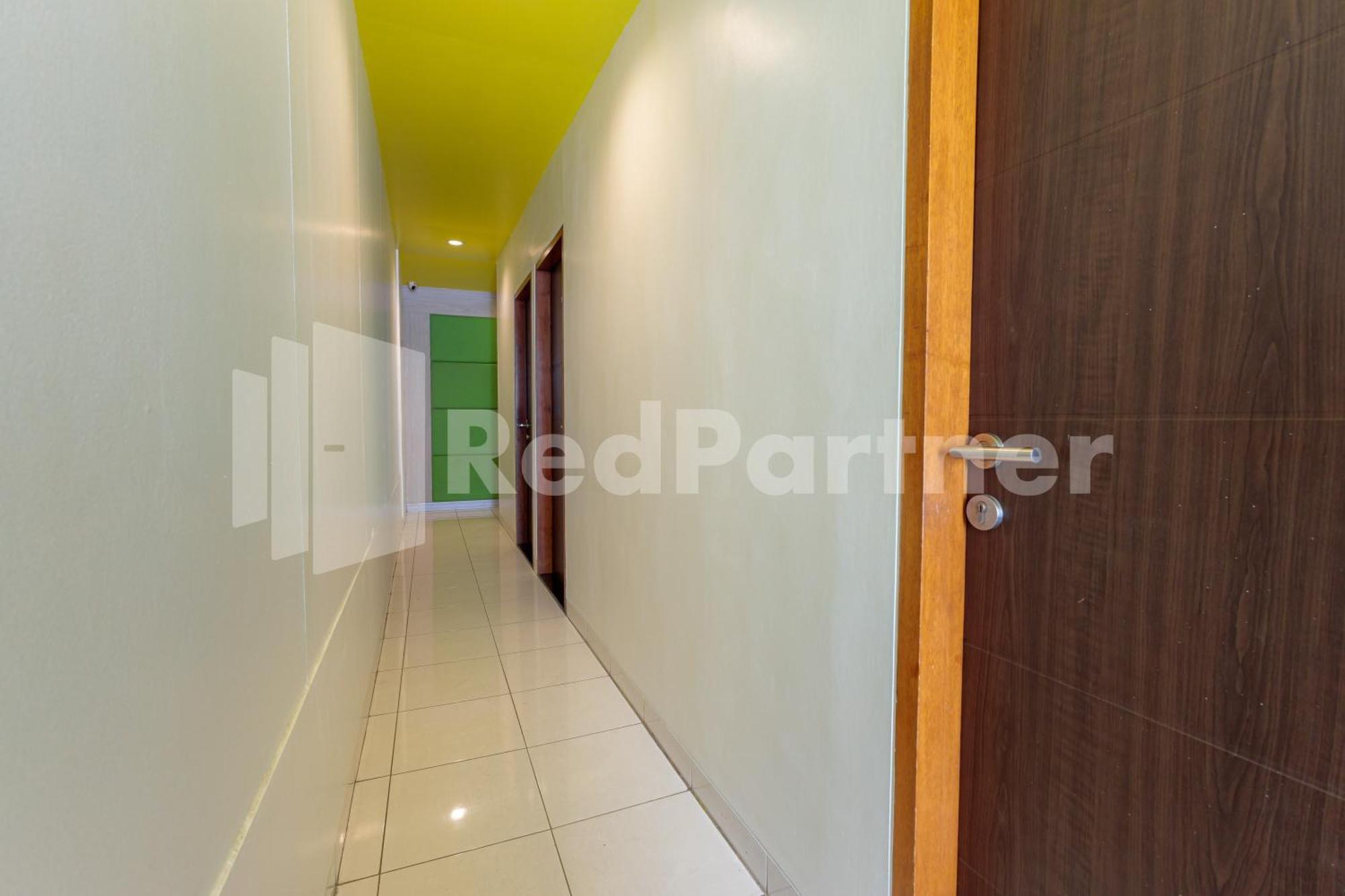 Ichiza Room Redpartner Джакарта Екстериор снимка