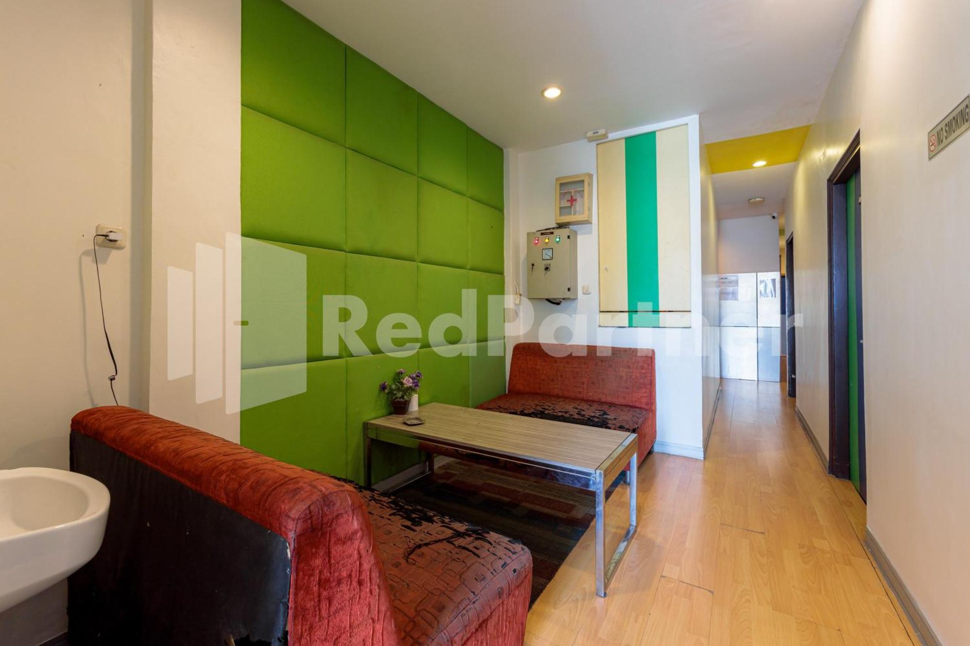 Ichiza Room Redpartner Джакарта Екстериор снимка