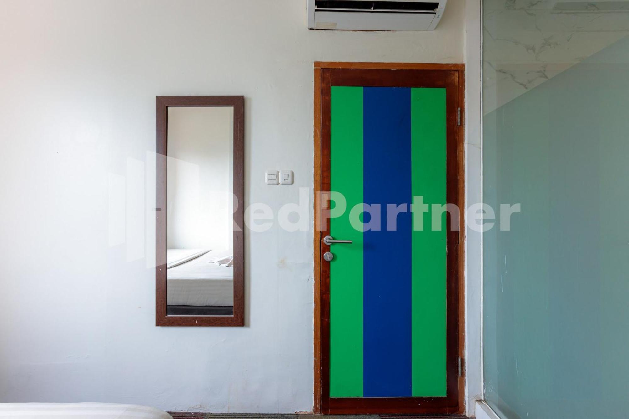 Ichiza Room Redpartner Джакарта Екстериор снимка