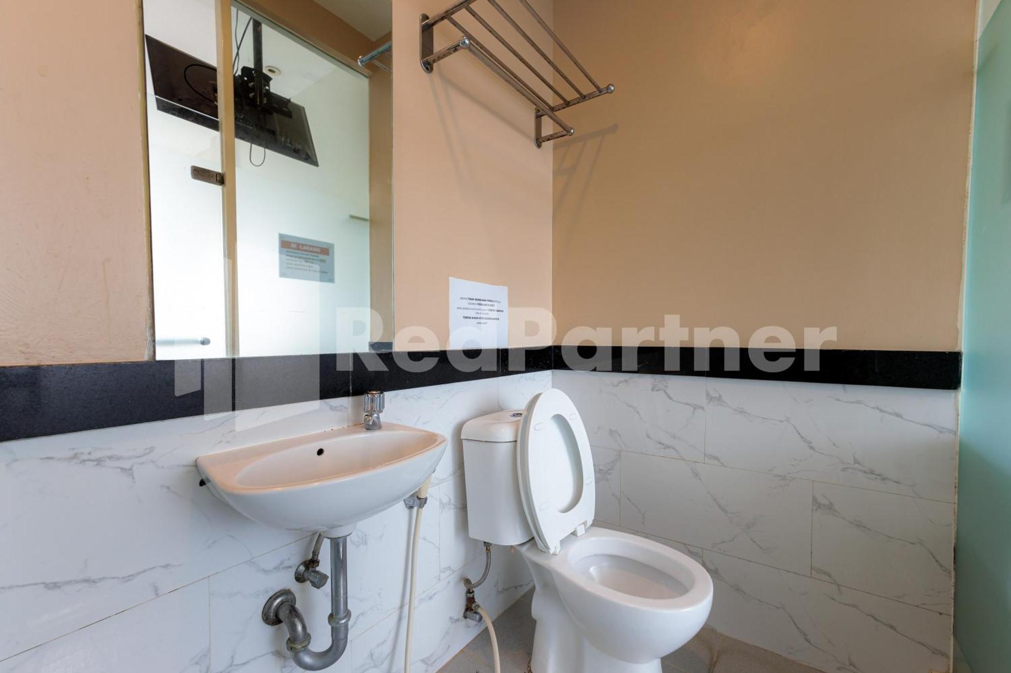 Ichiza Room Redpartner Джакарта Екстериор снимка