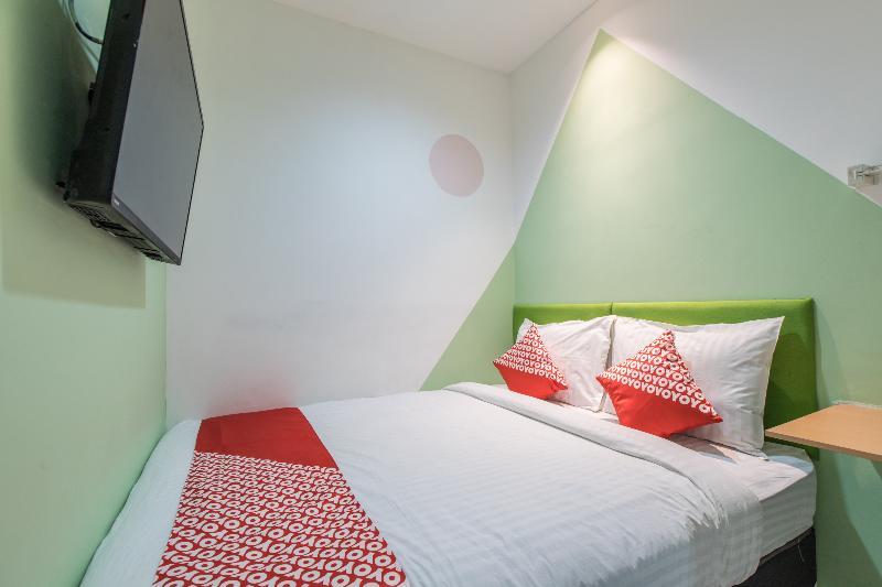 Ichiza Room Redpartner Джакарта Екстериор снимка