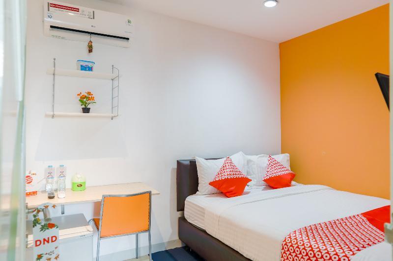 Ichiza Room Redpartner Джакарта Екстериор снимка